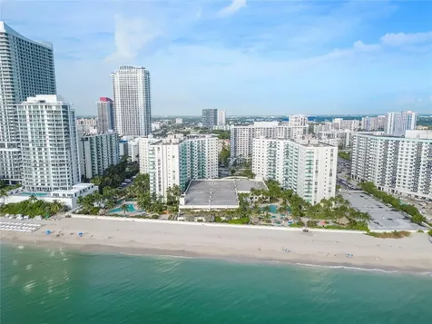 3801 Ocean Drive Hollywood FL 33019
