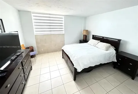 3801 Ocean Drive Hollywood FL 33019