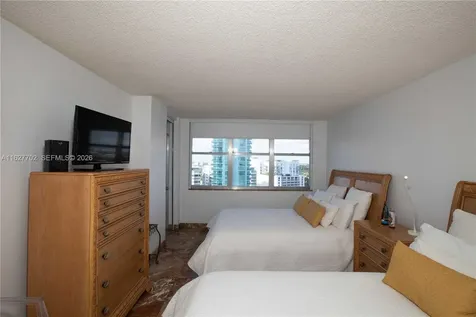 6039 Collins Avenue Miami Beach FL 33140