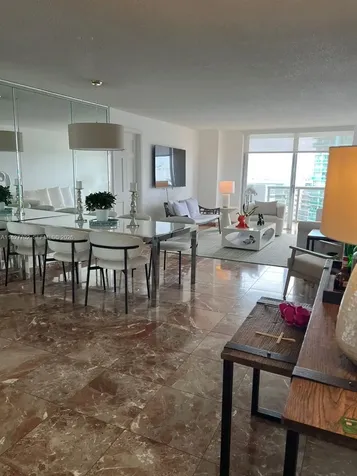 6039 Collins Avenue Miami Beach FL 33140