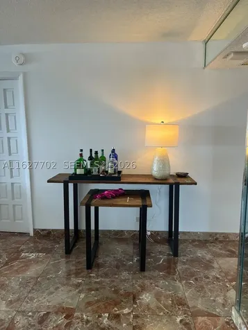 6039 Collins Avenue Miami Beach FL 33140