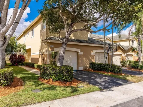 2277 Pasadena Way Weston FL 33327