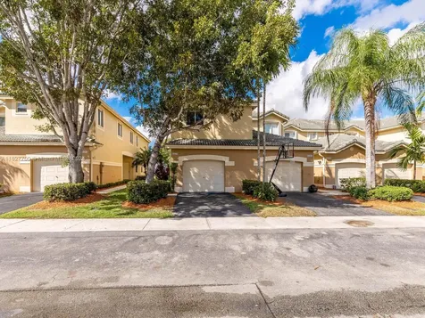 2277 Pasadena Way Weston FL 33327