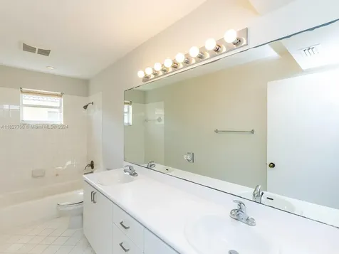 2277 Pasadena Way Weston FL 33327