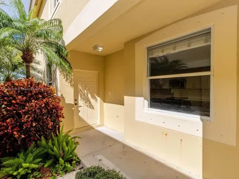 2277 Pasadena Way Weston FL 33327