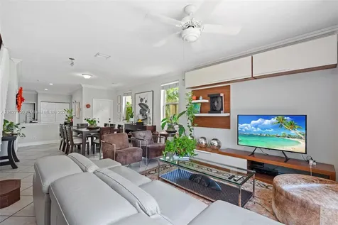 2277 Pasadena Way Weston FL 33327