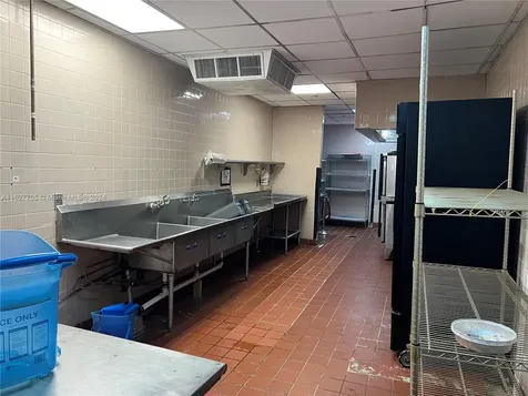 148 NW 167th Street Miami FL 33169