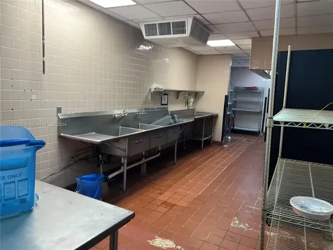 148 NW 167th Street Miami FL 33169