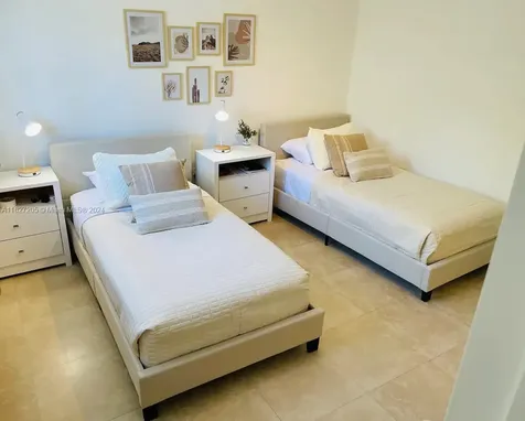 100 Sunrise Drive Key Biscayne FL 33149