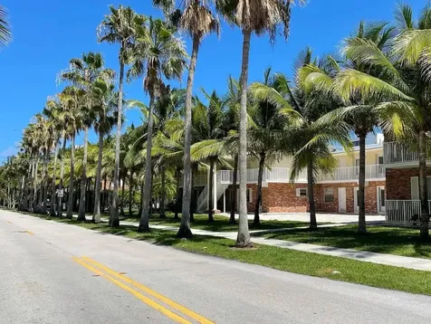 100 Sunrise Drive Key Biscayne FL 33149