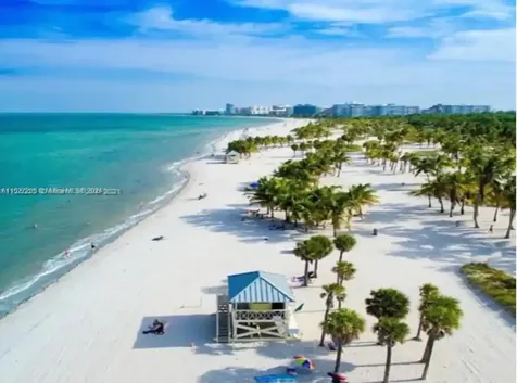 100 Sunrise Drive Key Biscayne FL 33149