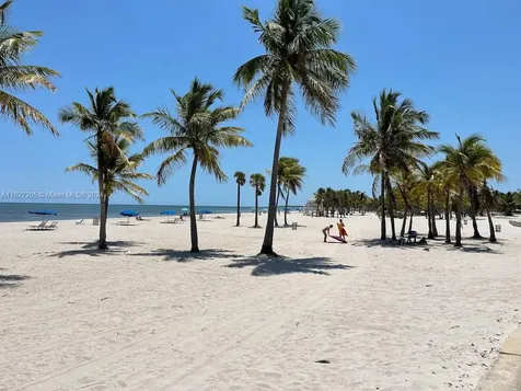 100 Sunrise Drive Key Biscayne FL 33149
