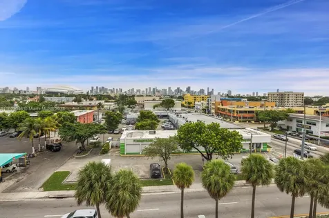 Miami FL 33125