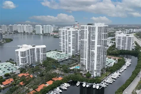 3500 Mystic Pointe Drive Aventura FL 33180