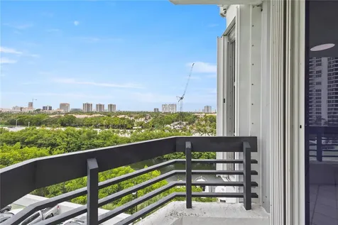 3500 Mystic Pointe Drive Aventura FL 33180