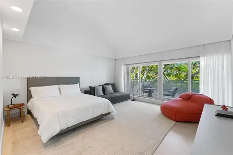 161 Cape Florida Drive Key Biscayne FL 33149