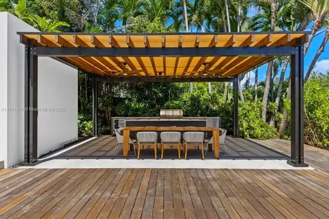 161 Cape Florida Drive Key Biscayne FL 33149