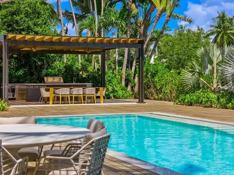 161 Cape Florida Drive Key Biscayne FL 33149