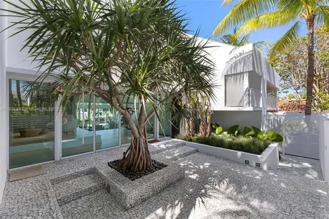 161 Cape Florida Drive Key Biscayne FL 33149
