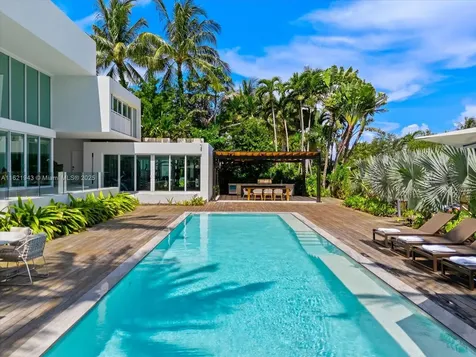 161 Cape Florida Drive Key Biscayne FL 33149
