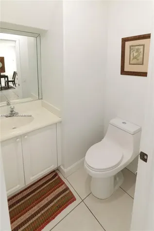 4866 NW 108th Passage Doral FL 33178
