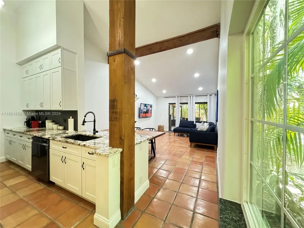 3341 Freedom Drive Hollywood FL 33021