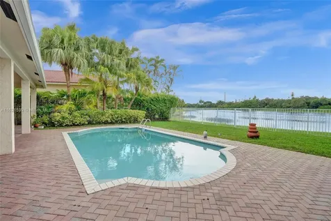 2531 Hunters Run Way Weston FL 33327