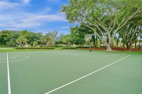 2531 Hunters Run Way Weston FL 33327
