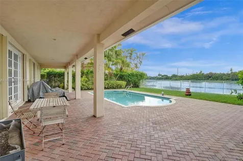2531 Hunters Run Way Weston FL 33327