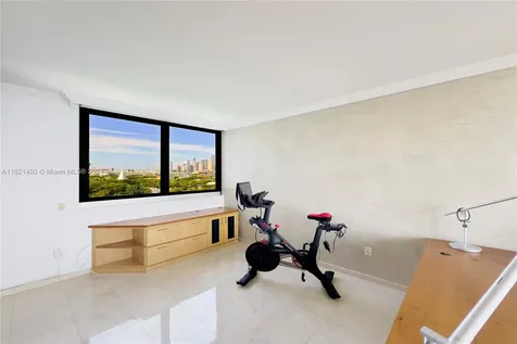 1000 Venetian Way Miami FL 33139