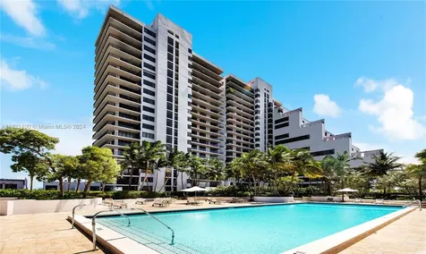 1000 Venetian Way Miami FL 33139