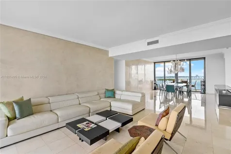 1000 Venetian Way Miami FL 33139