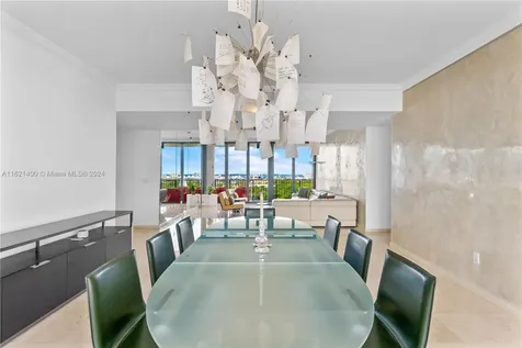 1000 Venetian Way Miami FL 33139