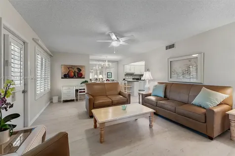 341 Pine Ridge Circle Green Acres FL 33463
