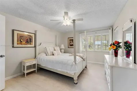 341 Pine Ridge Circle Green Acres FL 33463