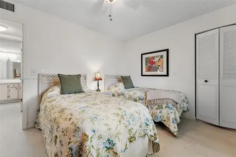 341 Pine Ridge Circle Green Acres FL 33463