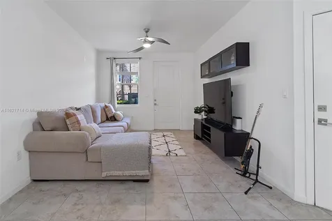 1469 SE 24th Terrace Homestead FL 33035