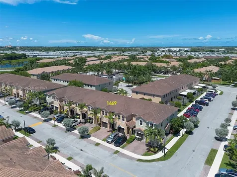 1469 SE 24th Terrace Homestead FL 33035