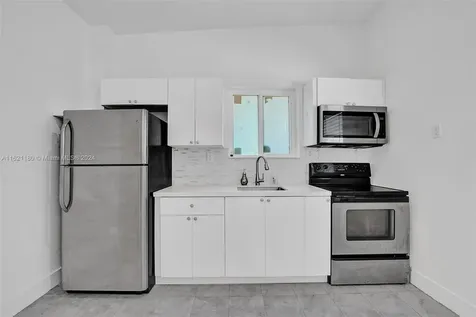 418 NW 47th Street Miami FL 33127