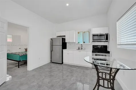 418 NW 47th Street Miami FL 33127