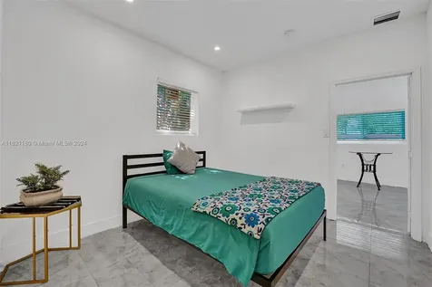 418 NW 47th Street Miami FL 33127