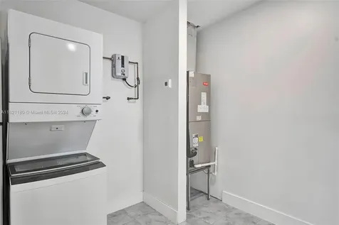418 NW 47th Street Miami FL 33127