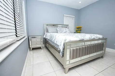 418 NW 47th Street Miami FL 33127