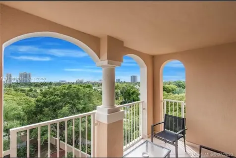 19999 E Country Club Drive Aventura FL 33180