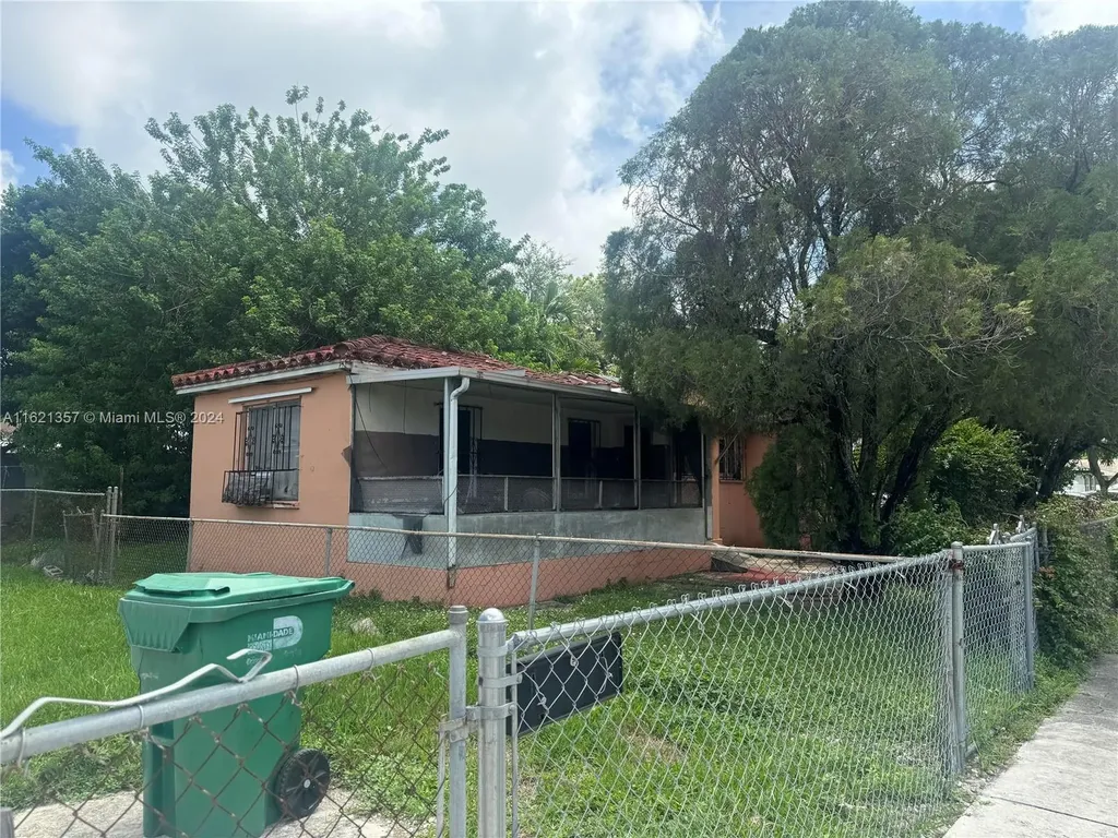 2328-2330 NW 80th Street Miami FL 33147