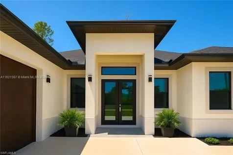 4518 6th Avenue SE Naples FL 34117