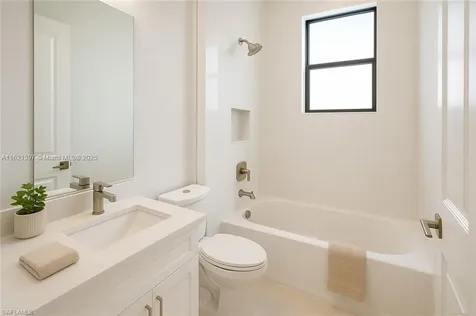 4518 6th Avenue SE Naples FL 34117
