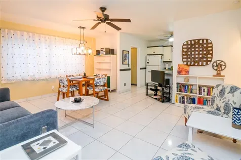 1716 N 16th Court Hollywood FL 33020