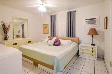 1716 N 16th Court Hollywood FL 33020