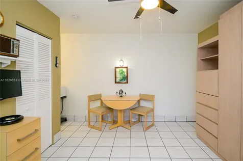 1716 N 16th Court Hollywood FL 33020
